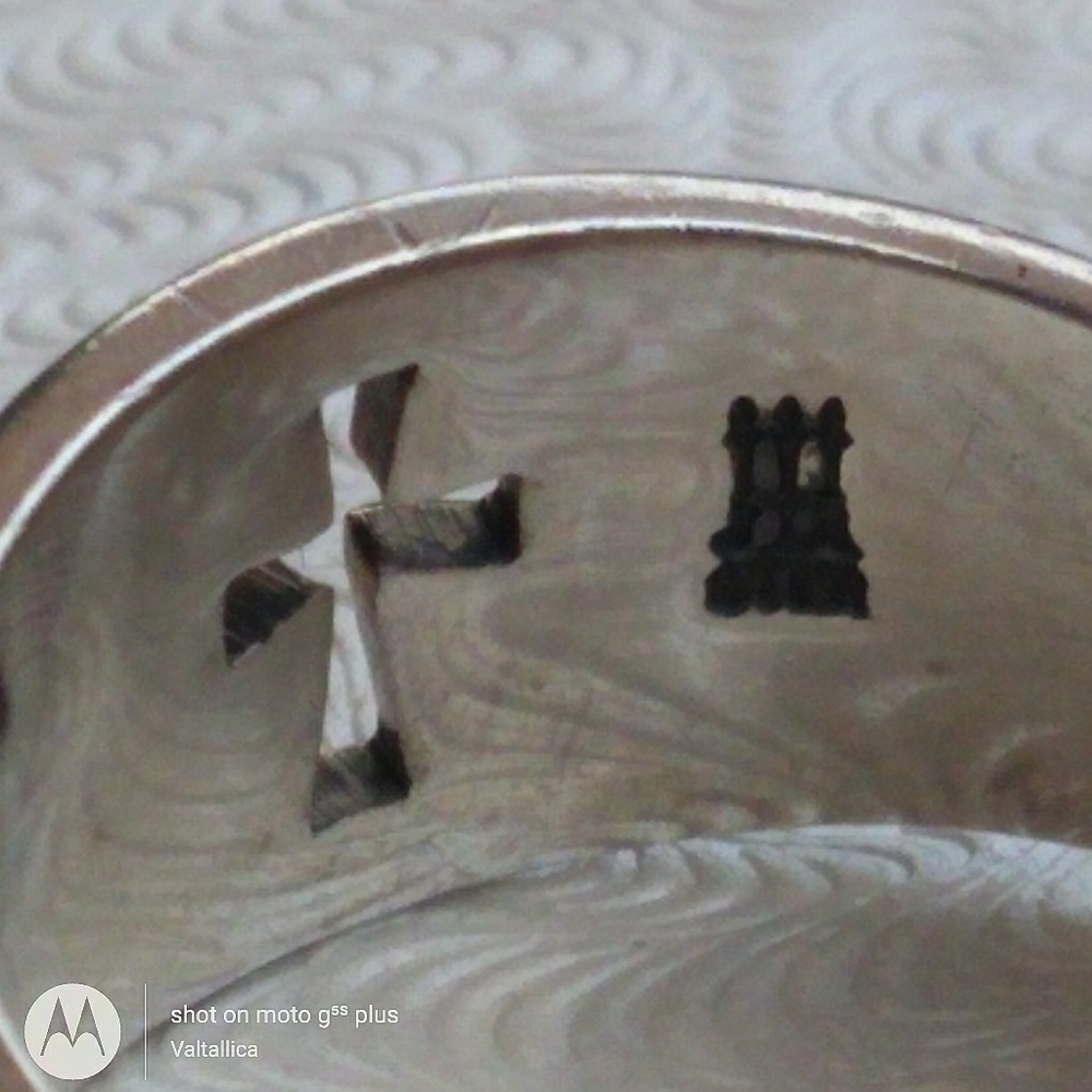 James Avery Sterling Silver Cross CutOut Ring - Picture 5 of 8